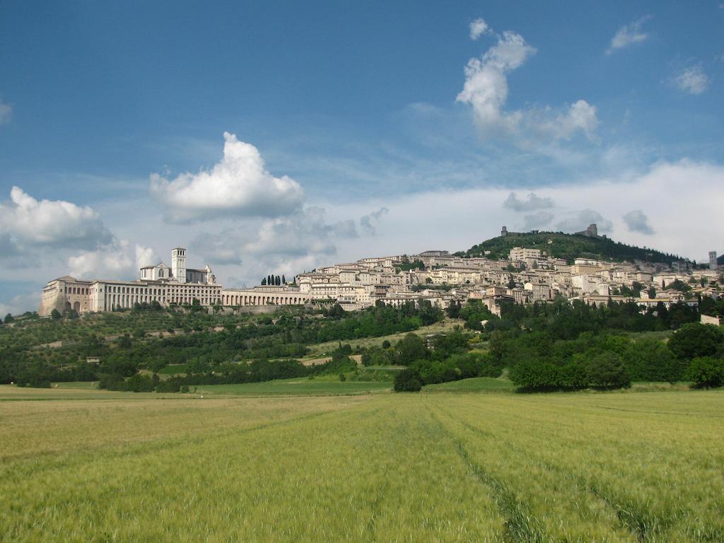 La Sorgente Del Subasio Assisi Lägenhet Exteriör bild